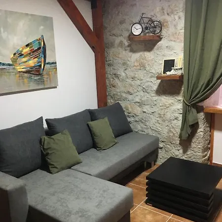 Διαμέρισμα 4rest *