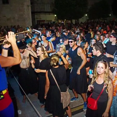 Διαμέρισμα 4rest *