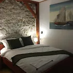 4rest Apartman Pag Town
