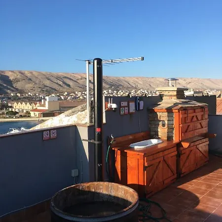 4rest Apartment Pag Town